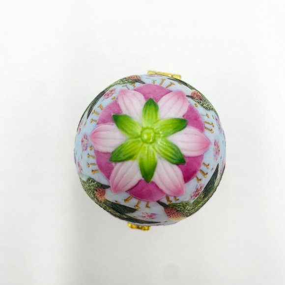 Vintage Porcelain Egg Hummingbird Club Floral Trinket Box w/ Gold Colored Stand - Picture 2 of 9